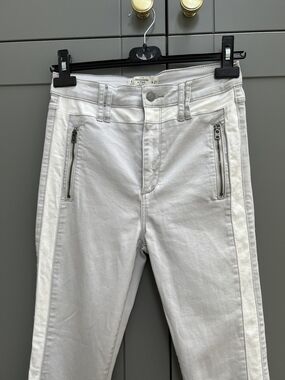 Abercrombie & Fitch White Women's Zip-Pocket Jeans